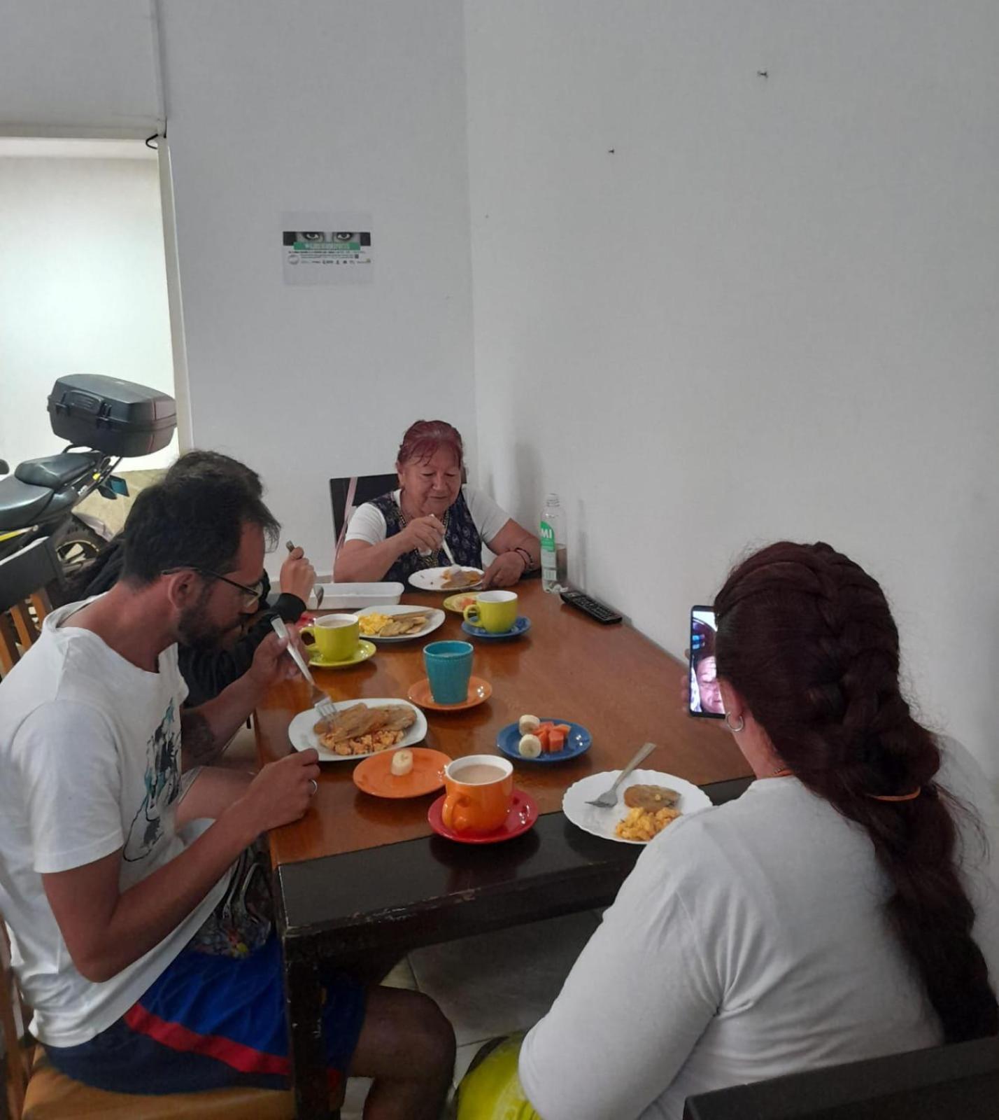 Alborada Hostel B&B ซันตามาร์ตา ภายนอก รูปภาพ
